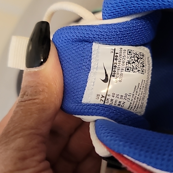 NIKE 270 size 7Y/8.5 - Picture 6 of 7